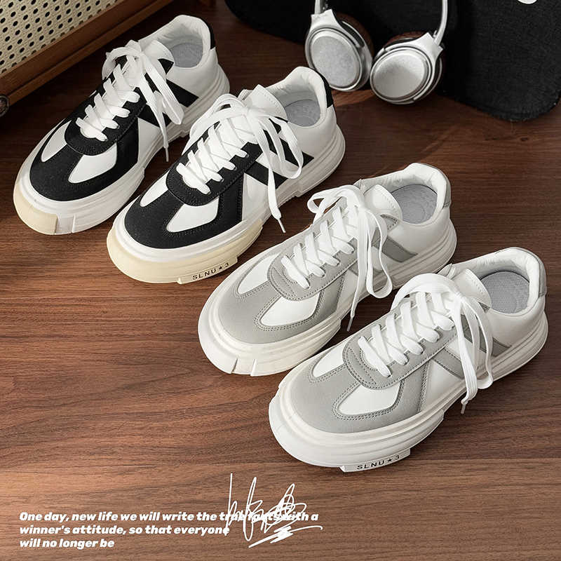 รองเท้าพื้นเรียบแบบแพลตฟอร์ม ย - Luxury Lifestyle Brand บทวิจารณ์และราคา